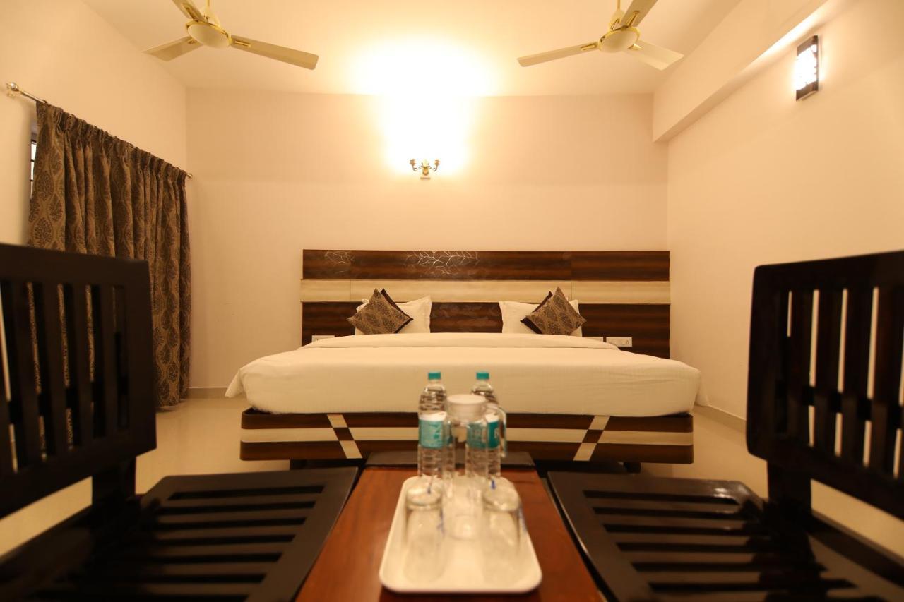 Sri Gnana Vedha Beach Residency Velankanni Exterior foto